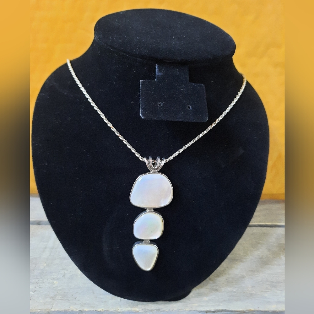 Stunning Sterling Silver Moonstone Necklace